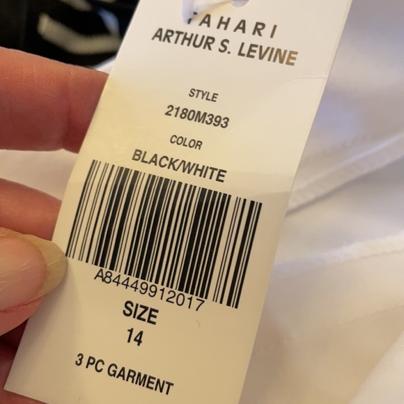 Tahari Arthur S. Levine 3 piece pants, tank and jacket  Size 14 - Picture 15 of 16